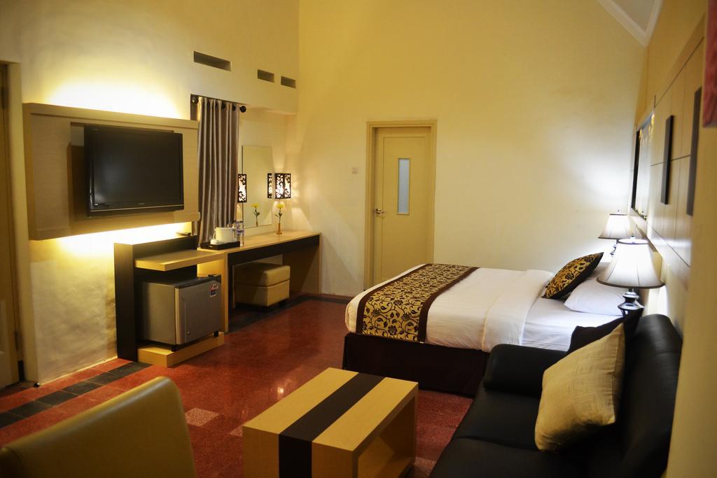Srikandi Guesthouse Malang Zimmer foto